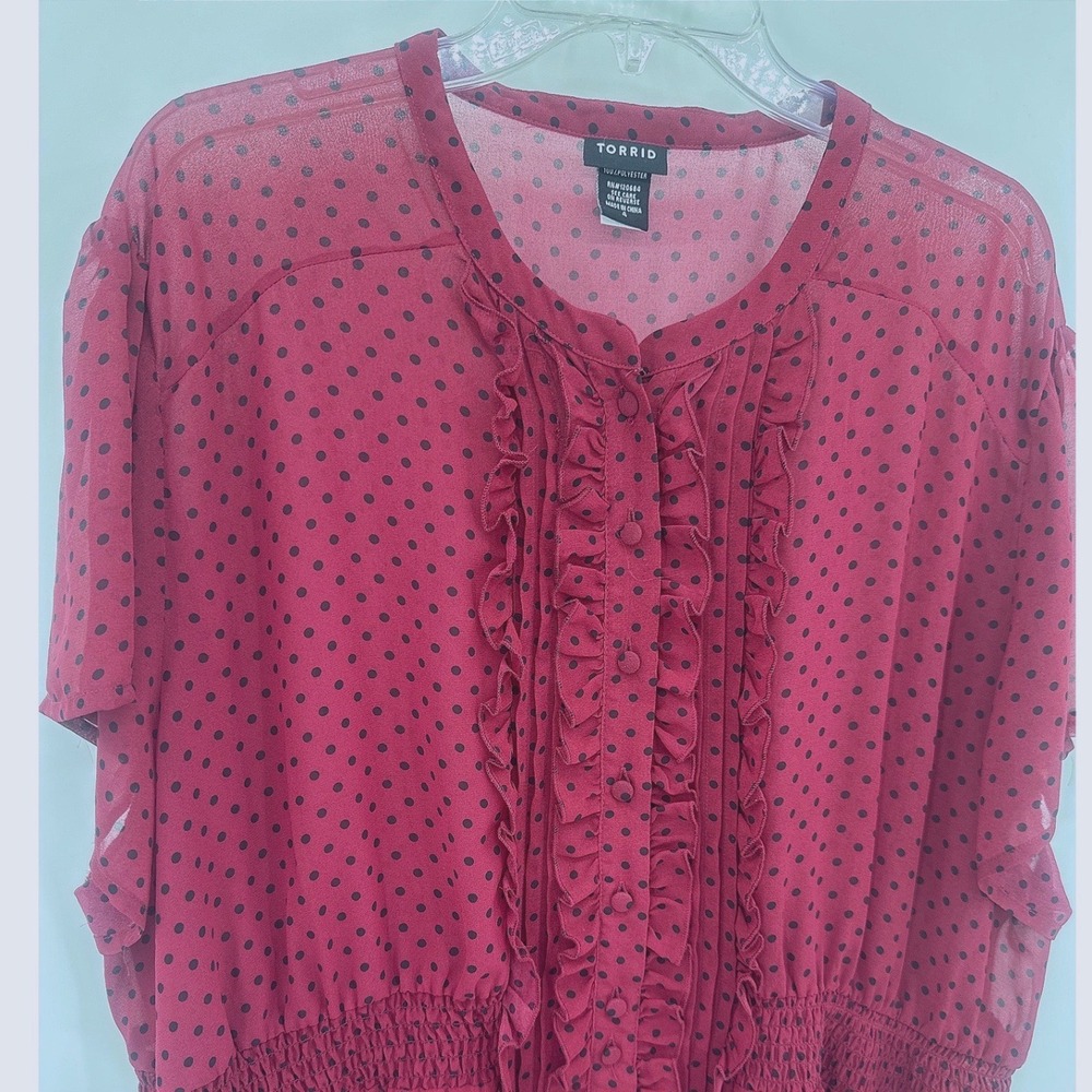 Torrid Womens Blouse 4 Burgundy Polka Dot Ruffle Smocked Waist Chiffon Top - Picture 3 of 7